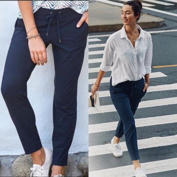 Athleta Pants - Athleta Midtown Ankle Pants in Navy
